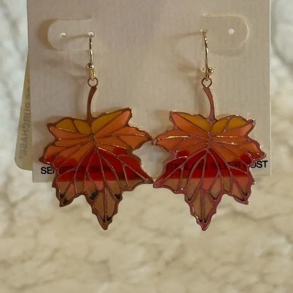 Autumn Leaf Dangle Earrings 🍁🍁 - Picture 3 of 3
